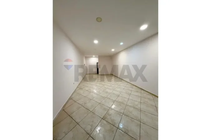 Tirane, jepet me qera , 50 m² 900 € 