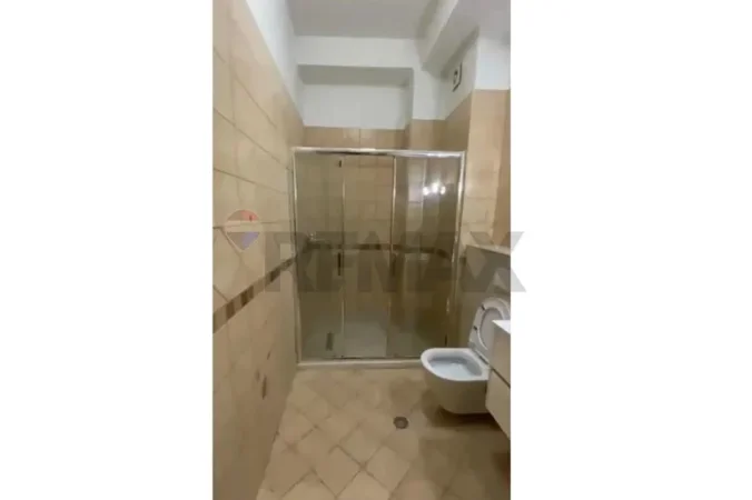 Tirane, jepet me qera apartament , 60 m² 480 € (Rruga Bill Klinton, Tiranë)
