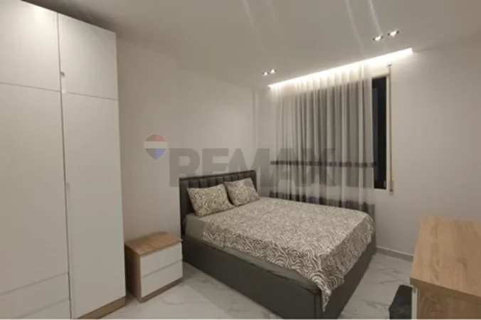 Tirane, jepet me qera apartament , 101 m² 850 € 