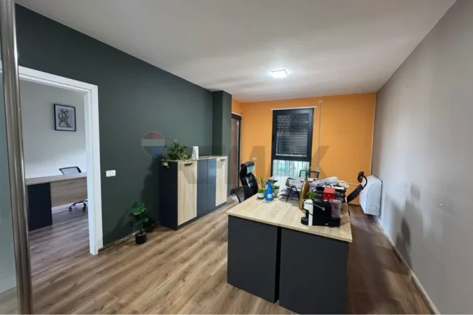 Tirane, jepet me qera apartament , 60 m² 500 € 