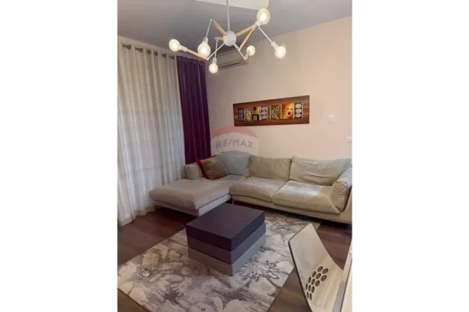 Tirane, jepet me qera apartament , 79 m² 600 € 