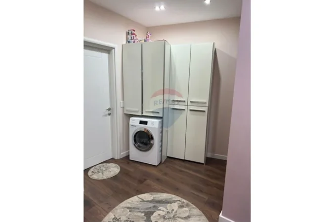 Tirane, jepet me qera apartament , 79 m² 600 € 