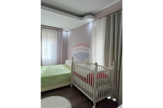 Tirane, jepet me qera apartament , 79 m² 600 € 