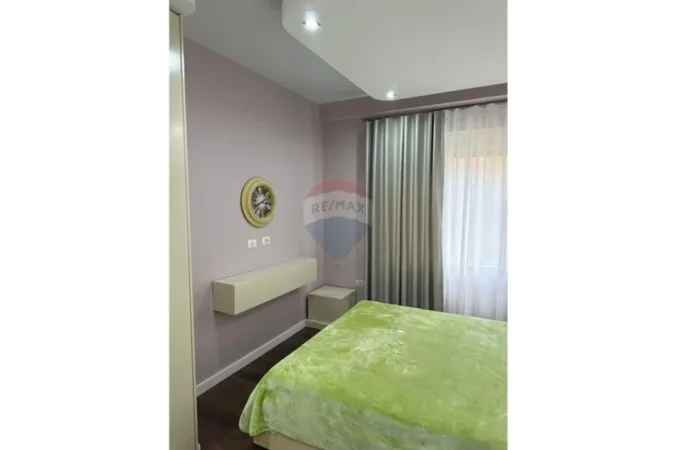 Tirane, jepet me qera apartament , 79 m² 600 € 