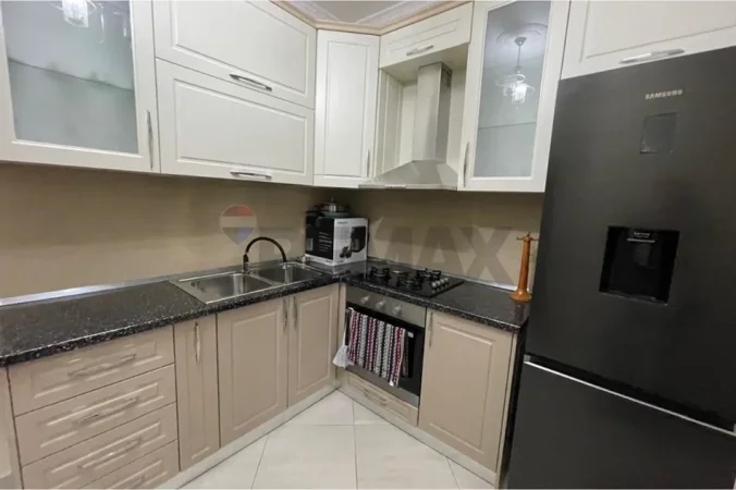 Tirane, jepet me qera apartament , 80 m² 530 € (Blv Migjeni)