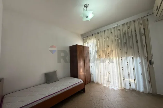 Tirane, jepet me qera apartament , 130 m² 800 € 