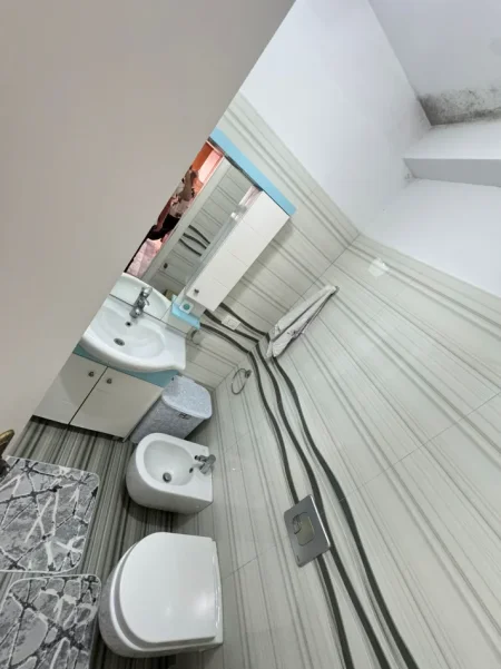 Durres, shitet apartament 2+1+Ballkon Kati 0, 80 m² 145.000 € (Hotel Adriatiku)