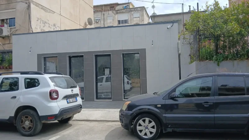 Tirane, shes ambjent biznesi Kati 1, 100 m² 300.000 € (Kongresi i Lushnjes)