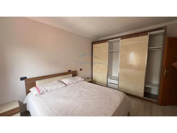 Tirane, jepet me qera apartament 1+1 Kati 5, 60 m² 600 € (MYSLYM SHYRI)