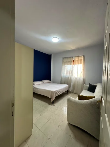 Tirane, jepet me qera apartament 2+1+Ballkon Kati 5, 80 m² 520 € (Don bosko)