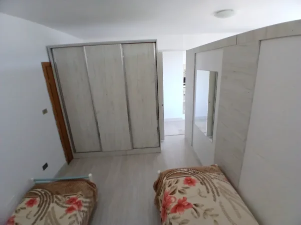 Tirane, jepet me qera apartament 1+1 Kati 9, 50 m² 430 € (Zogu I zi)