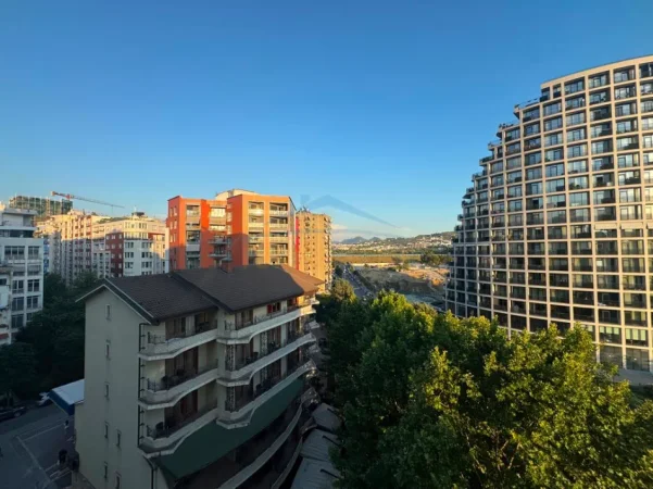 Tirane, shes apartament 2+1+Ballkon Kati 7, 116 m² 350.000 € (Rruga e Kosovareve)