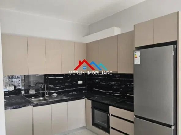 Tirane, jepet me qera apartament 2+1+Ballkon Kati 2, 100 m² 735 € (RRUGA BARDHYL,BRRYLI)