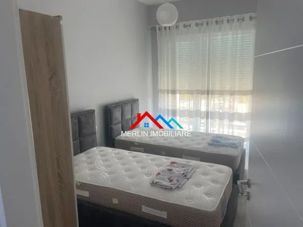 Tirane, jepet me qera apartament 2+1+Ballkon Kati 2, 100 m² 735 € (RRUGA BARDHYL,BRRYLI)