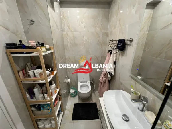 Tirane, jepet me qera apartament 2+1+Ballkon Kati 3, 128 m² 1.200 € 