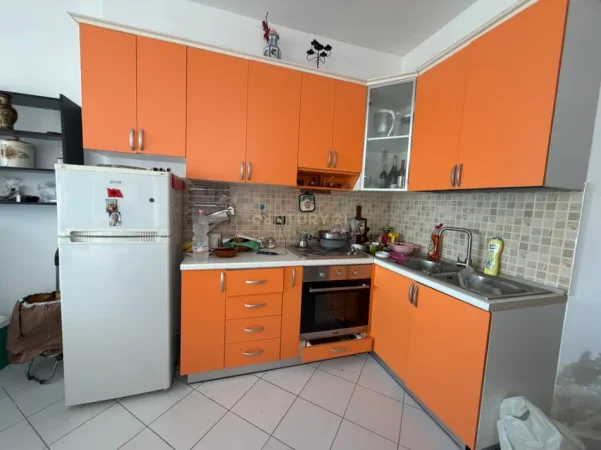 Mali Robit, shitet apartament 1+1+Aneks+Ballkon Kati 4, 85 m² 160.000 € (mali i robit)