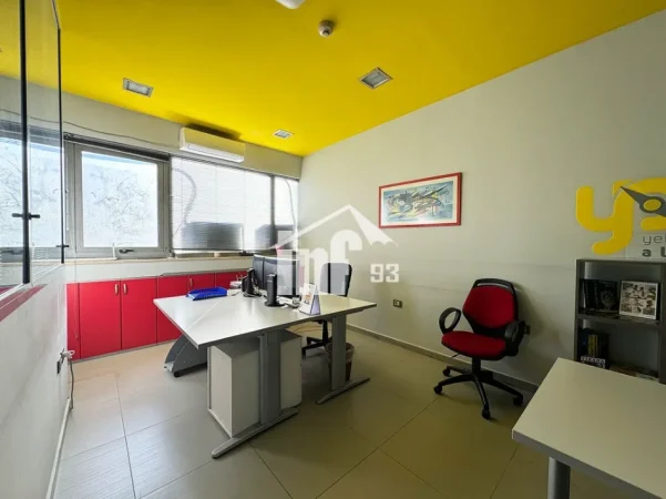 Tirane, jepet me qera zyre Kati 2, 916 m² 18.000 € (RRUGA E “KAVAJËS”)