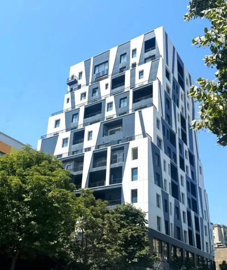 Tirane, shitet apartament 1+1 Kati 8, 63 m² 230.000 € (RRUGA E “BARRIKADAVE”)