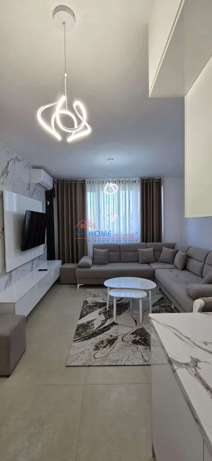Tirane, jepet me qera 1+1+Ballkon Kati 4, 60 m² 350 € 