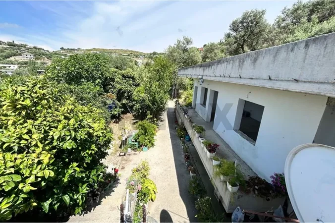 shitet shtepi Vile 1 Katshe Kati 0, 500 m² 170.000 € (Lagjja 4 Heronjtë, Rruga Drashovica, Vlorë)