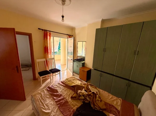 Tirane, jepet me qera apartament 2+1 Kati 2, (fresk)