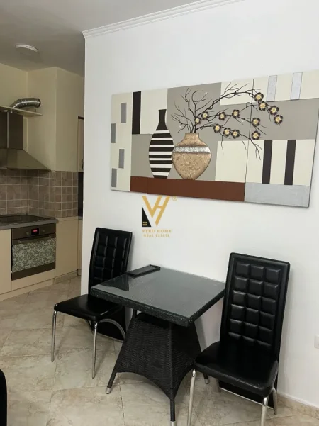 Tirane, jepet me qera garsonier Kati 3, 48 m² 520 € (RRUGA E BARRIKADAVE)