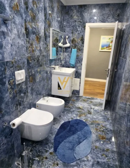 Tirane, jepet me qera apartament 1+1+Ballkon Kati 4, 70 m² 670 € (RRUGA MARGARITA TUTULANI)