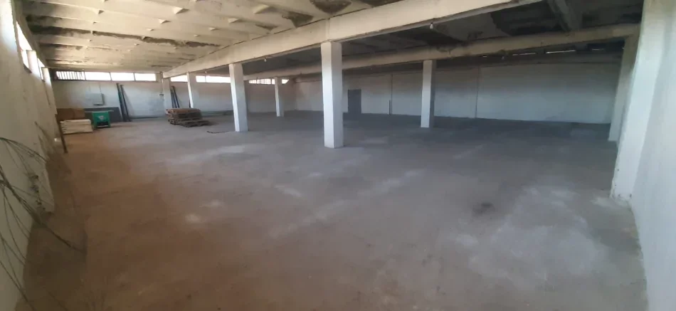 Shkoder, jepen me qera ambjente biznesi per Magazina