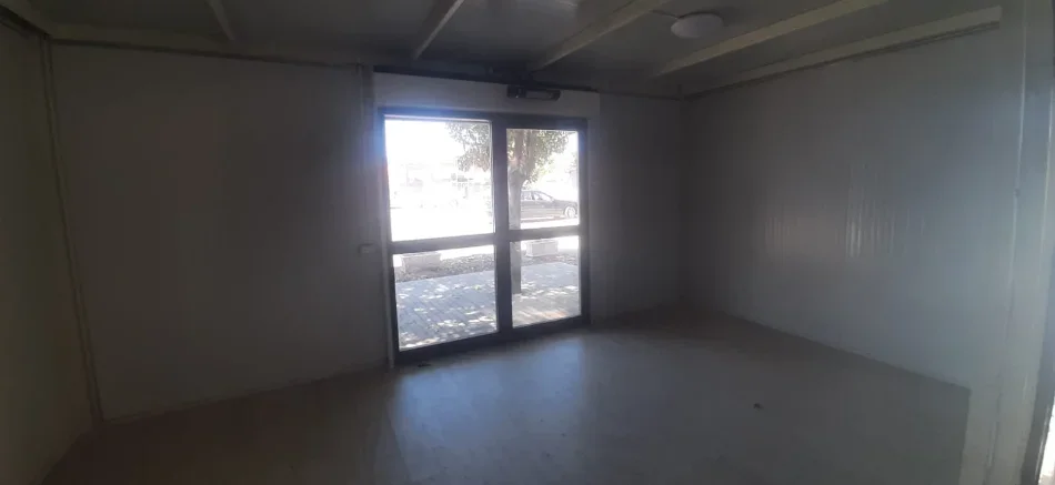 Shkoder, jepet me qera Ambjent per Dyqan ose Zyre ne rruge kryesore