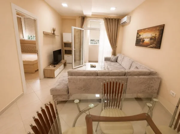 Tirane, shitet apartament 1+1 , 65 m² 125.000 € (Rruga Bill Klinton)