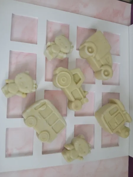 Tirane, ofroj Sapune bimor( Artizanal) @eambla.soaps