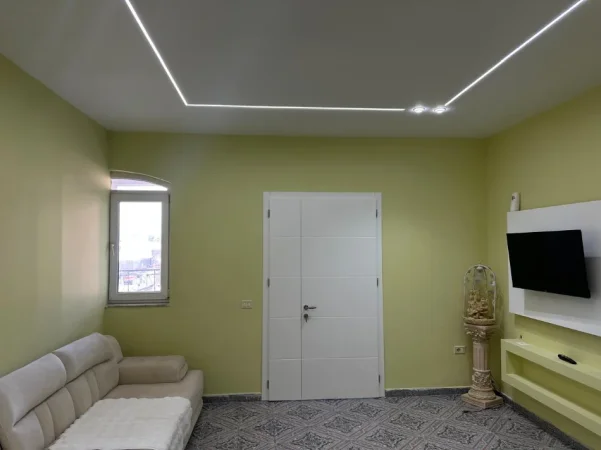 Tirane, jepet me qera apartament 2+1 Kati 2, 155 m² 800 € (Astir)