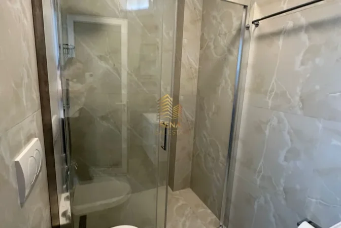 Tirane, jepet me qera apartament 1+1+Ballkon Kati 1, 55 m² 400 € (Kodra e Diellit)