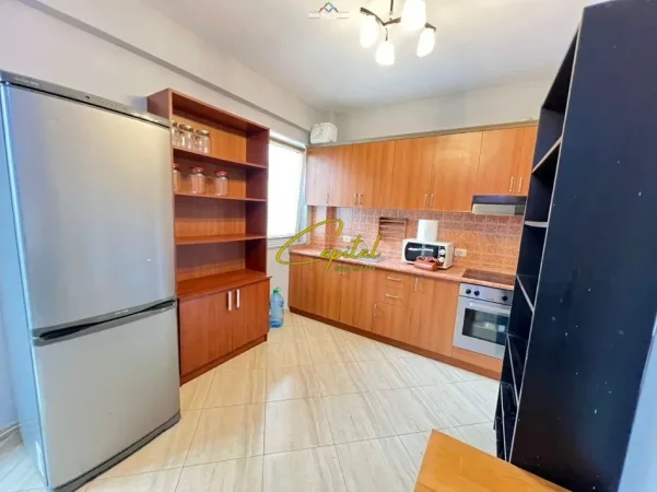 Tirane, jepet me qera apartament 2+1 Kati 5, 110 m² 500 € (RRUGA JORDAN MISJA)