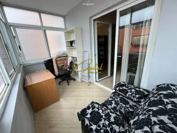 Tirane, jepet me qera apartament 2+1 Kati 5, 110 m² 500 € (RRUGA JORDAN MISJA)