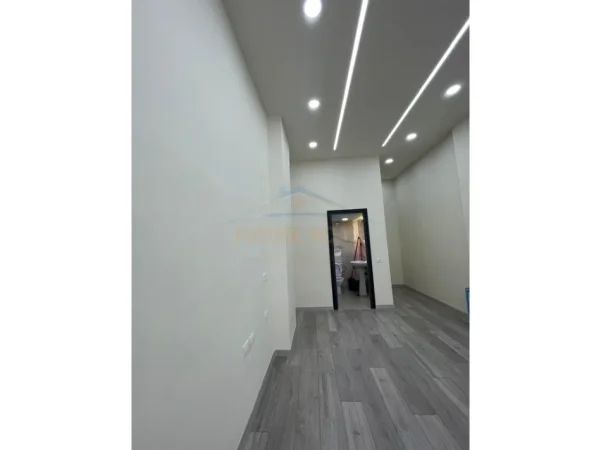 Tirane, shitet ambjent biznesi Kati 0, 37 m² 115.000 € (5 MAJ)