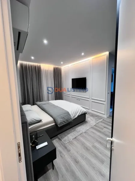 Tirane, jepet me qera apartament 3+1+Aneks+Ballkon Kati 8, 131 m² 1.400 € (Don Bosco)