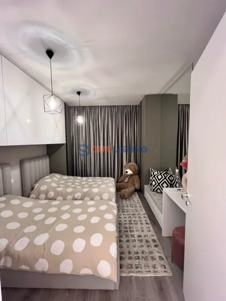 Tirane, jepet me qera apartament 3+1+Aneks+Ballkon Kati 8, 131 m² 1.400 € (Don Bosco)
