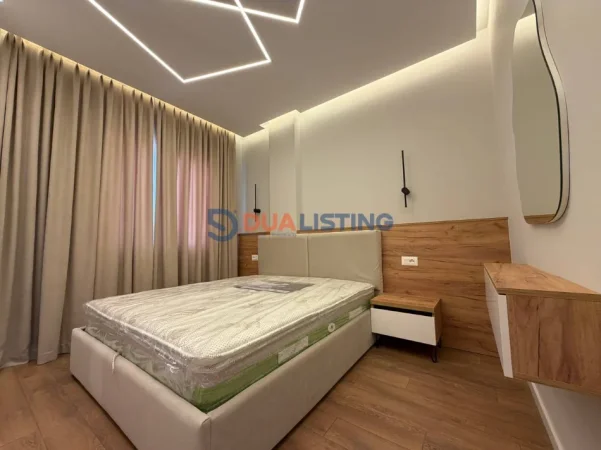 Tirane, jepet me qera Vile 2+1+Aneks+Ballkon Kati 2, 80 m² 550 € (Kodra e Priftit)