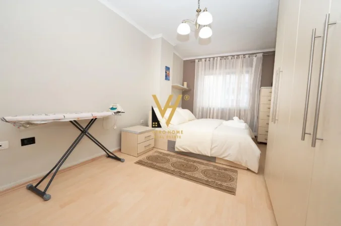 Tirane, jepet me qera apartament 1+1+Ballkon Kati 4, 90 m² 670 € (SHESHI WILLSON)