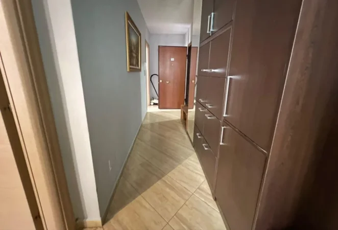 Tirane, jepet me qera apartament 1+1 Kati 5, 70 m² 520 € (Jordan Misja)