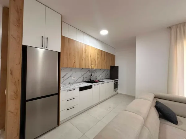 Tirane, jepet me qera apartament 2+1+Aneks+Ballkon Kati 5, 100 m² 750 € (Ish Frigoriferi Rruga Besa)