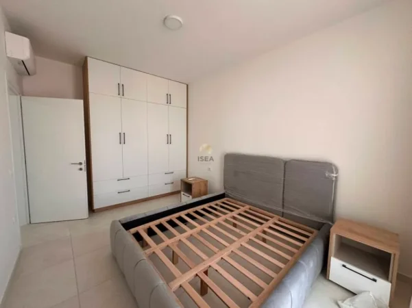 Tirane, jepet me qera apartament 2+1+Aneks+Ballkon Kati 5, 100 m² 750 € (Ish Frigoriferi Rruga Besa)