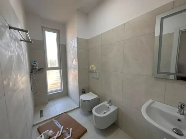 Tirane, jepet me qera apartament 2+1+Aneks+Ballkon Kati 5, 100 m² 750 € (Ish Frigoriferi Rruga Besa)
