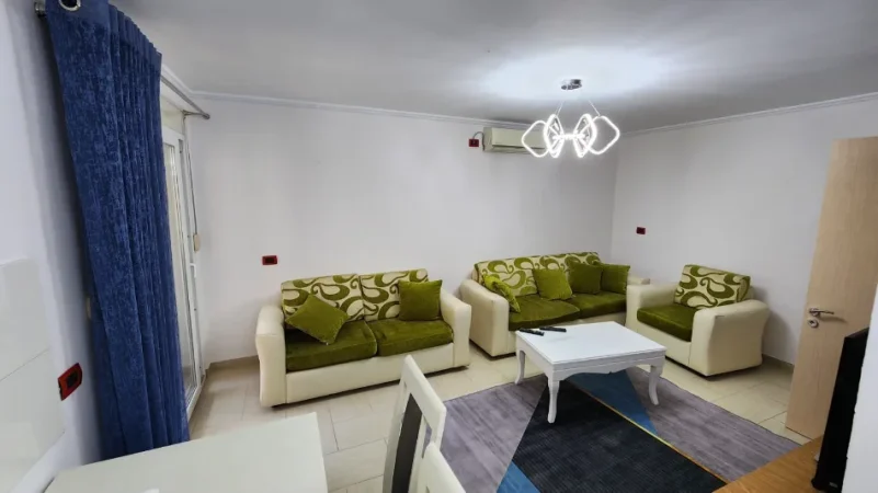 Tirane, jepet me qera apartament 2+1+Ballkon Kati 2, 500 € (Rruga Ali Visha, pranë Rruges se Elbasanit )