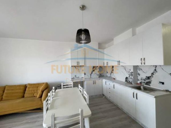 Tirane, shitet apartament 1+1 Kati 4, 102.000 Euro (Fusha e Aviacionit)