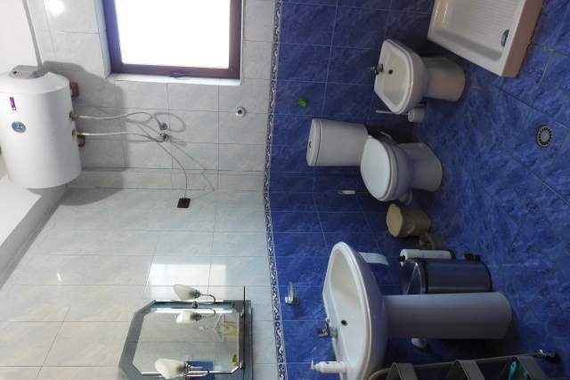 Durres, shitet Vile 2 Katshe 246 m² 230.000 Euro (Ura e Dajlanit)