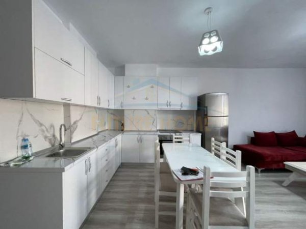 Tirane, shitet apartament 1+1+BLK Kati 9, 78 m² 102.000 Euro (Fusha e Aviacionit)