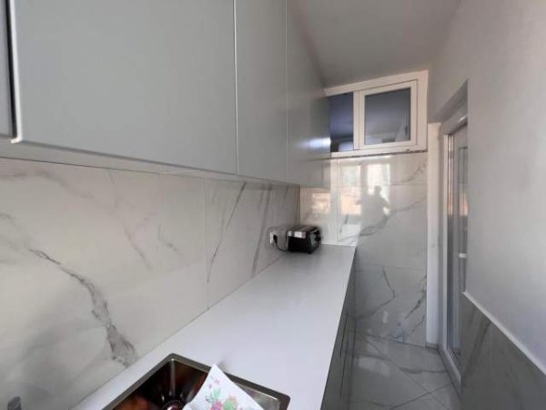 Tirane, shitet apartament 2+1 Kati 4, 82 m² 170.000 Euro (21 dhjetori)