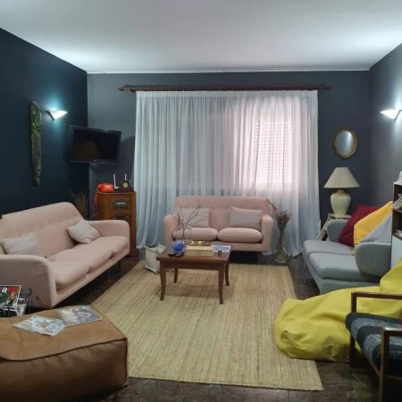 Tirane, jepet me qera Vile Kati 0, 240 m² 2.500 Euro (Bulevardi Zogu I)